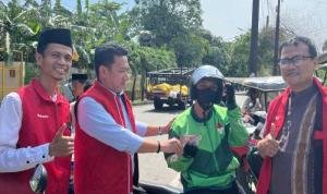 PDIP Makassar Sebar Voucher BBM Gratis untuk Ojol dan Bentor  