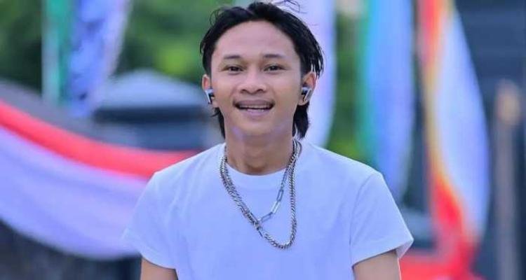 Fajar Sadboy Beli Punya Rumah Besar, harga Rp 15 Miliar? 