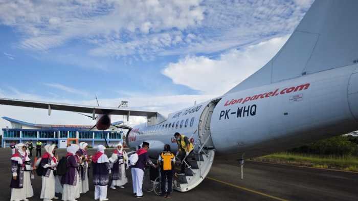 Jamaah Calon Haji Asal Kolaka Naik Wings