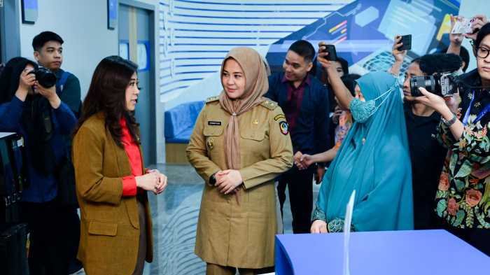Wagub Fatmawati Rusdi dan Meutya Hafid Buka Literasi Digital Klik Aman, Anak Nyaman 