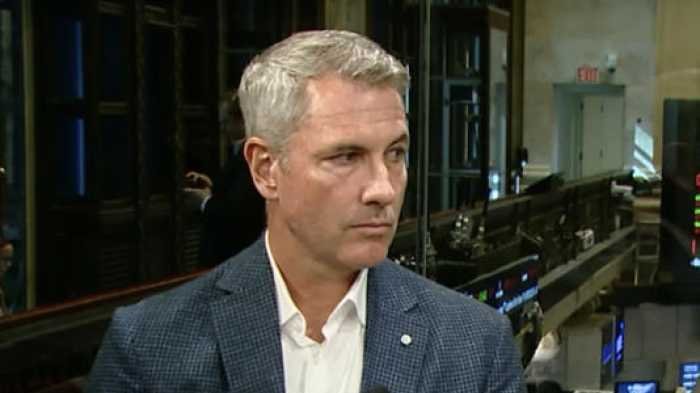 Disorot Kamera Cium Wanita Bukan Istrinya di Konser Coldplay, Karier CEO Astronomer Berakhir