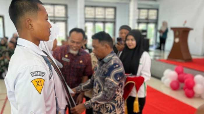 Bupati Lepas Dua Siswa Sidrap Ikut Paskibra Pemprov Sulsel