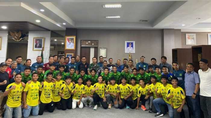Bupati Lepas Tim Sepakbola Sidrap Menuju Sinjai 