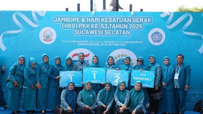 Hj Haslinda Bawa PKK Sidrap Raih 4 Juara Jambore PKK Sulsel 2025 di Bone Hj Haslinda Bawa PKK Sidrap Raih 4 Juara Jambore PKK Sulsel 2025 di Bone