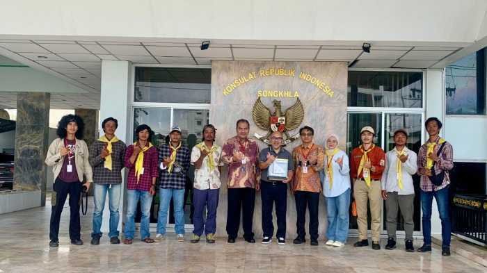 Korpala Unhas Disambut Hangat di KRI Songkhla di Thailand