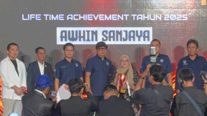 Pembalap Cilik Asal Pinrang dan Almarhum Awhin Sanjaya Terima Penghargaan IMI Awards 2025