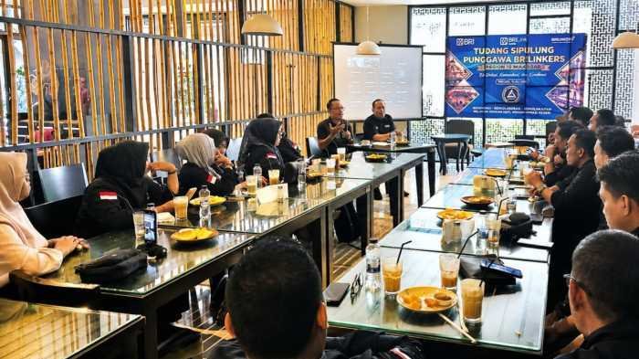 Tudang Sipulung BRILinkers Region 15 Makassar Perkuat Sinergi, Dorong Transaksi Aman di Agen BRILink