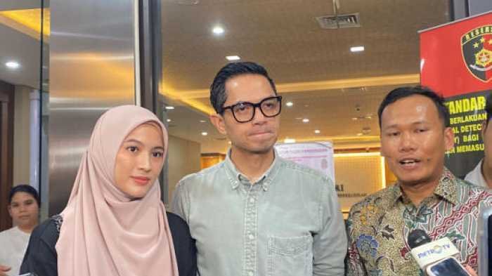 Ikhlas Kembalikan Honor Rp5,2 Miliar, Dude Harlino Terenyuh dengar Kisah Pilu Korban PT DSI